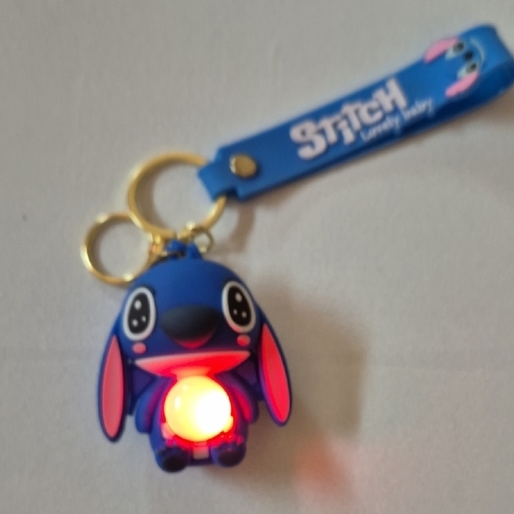 Blue Light-up Stitch Keychain - Picture 1 of 6
